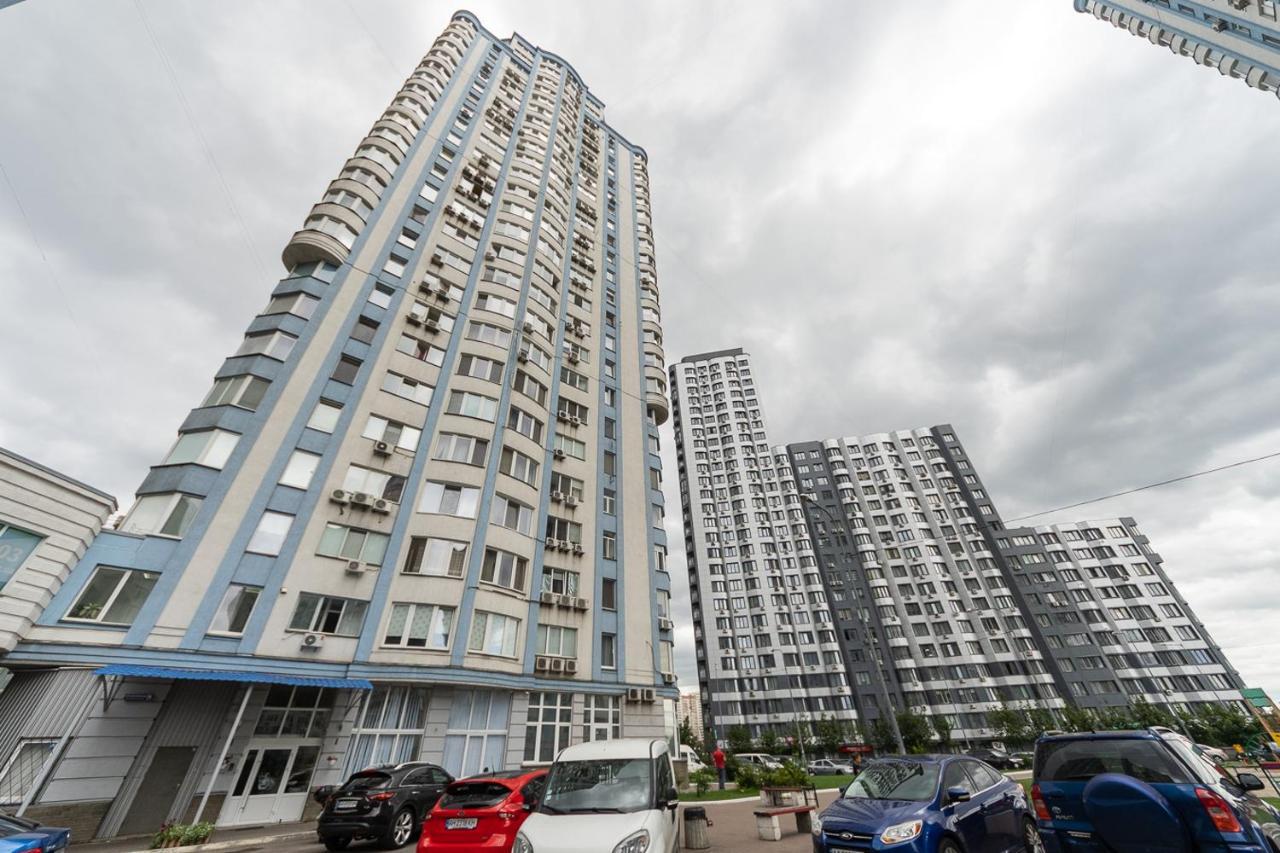 Комфортная квартира на метро Осокорки Київ Екстер'єр фото