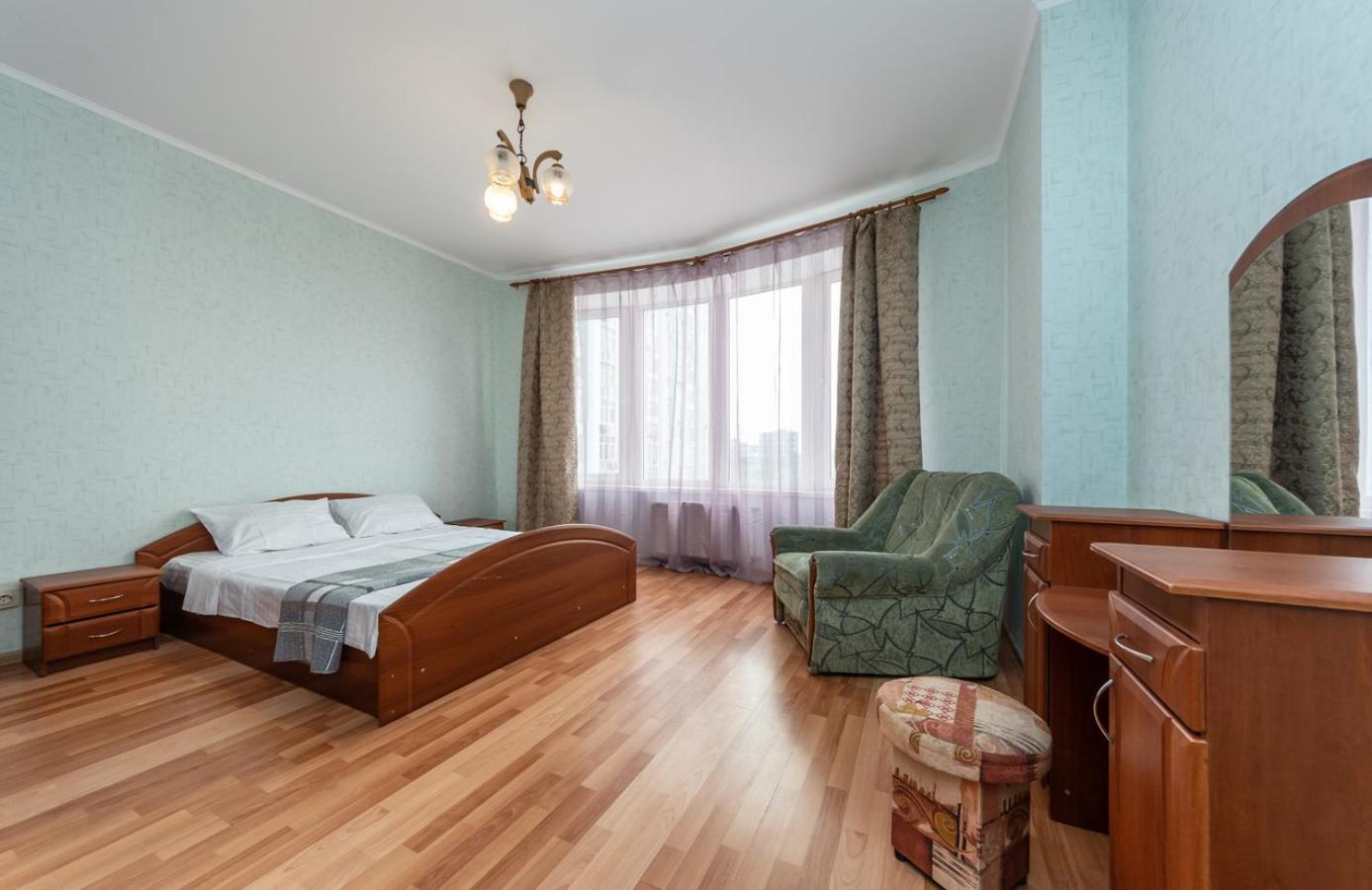 Комфортная квартира на метро Осокорки Київ Екстер'єр фото